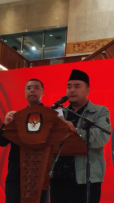 VIDEO: Ekspresi Anggota KPU Respons Putusan MK Terbaru Soal Pilkada 