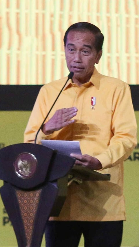 FOTO: Senyum Jokowi di Munas Golkar Sebut “Pohon Beringin Adem dan Sejuk, Saya Merasa Nyaman”