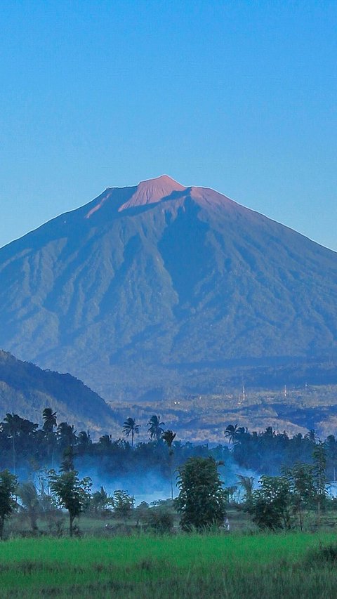 Apakah Gunung Kerinci Masih Aktif? Berikut Penjelasan dan Fakta Menariknya