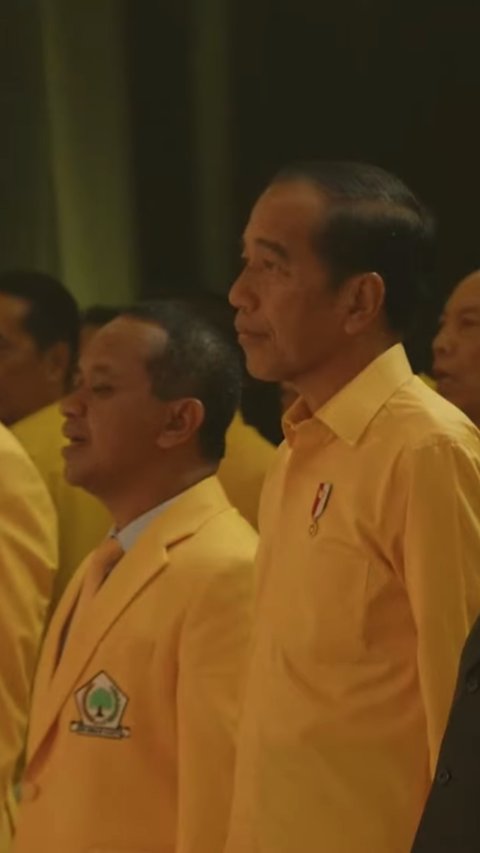 VIDEO: Pidato Jokowi Sampai Kernyitkan Dahi Ungkit Si Tukang Kayu di Munas Golkar