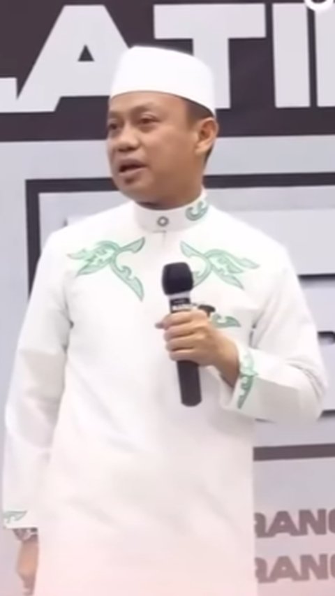 Ustaz Dasad Blak-blakan Ungkap Derajat Anggota DPR, Penjelasannya Simpel Tapi Dalam Menusuk