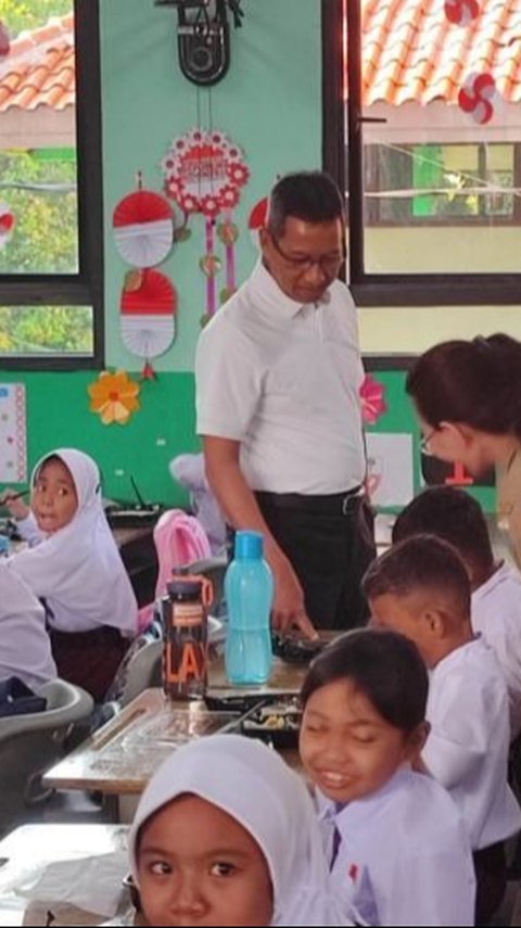 Heru Sebut Menu Makanan Bergizi Gratis Murid SD di Jakarta Kisaran Rp25.000 per Porsi