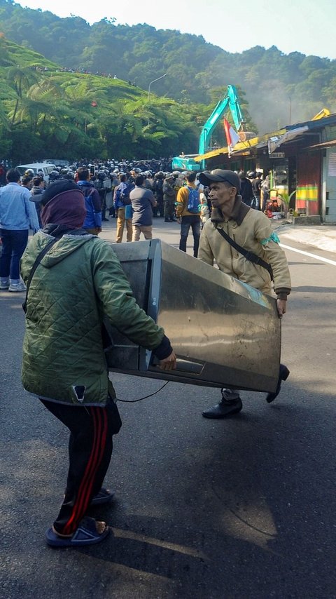 Pedagang Lain Protes, Pemkab Bogor Jelaskan Alasan Restoran Ini Tak Dibongkar dari Jalur Puncak