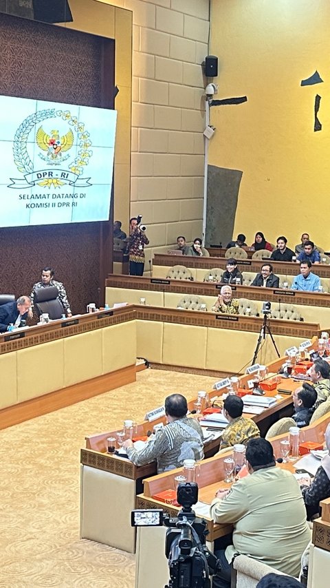 Komisi II DPR Sepakati 3 Rancangan PKPU dan Perbawaslu untuk Pilkada 2024