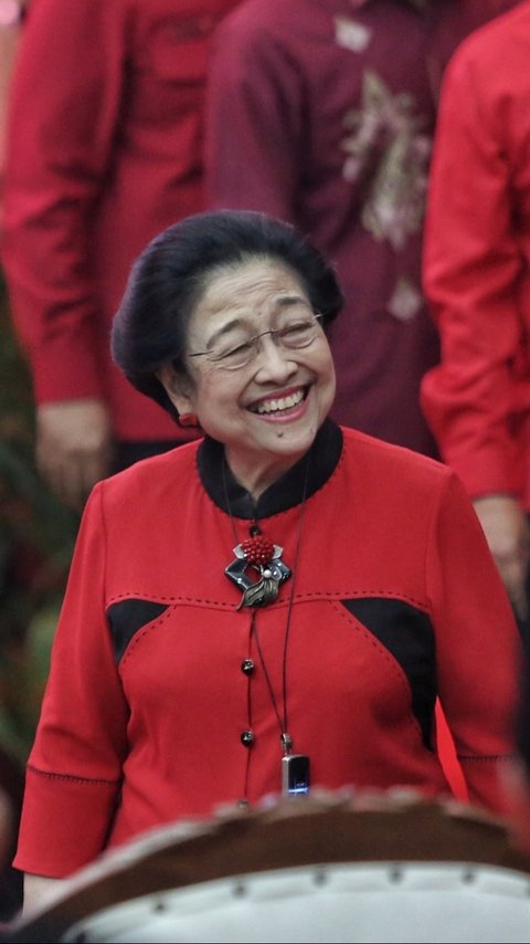 VIDEO: Megawati PDIP Sindir Sosok Memble Pengecut & Cari Untung Main Belakang Buang Saja Orang Begitu!