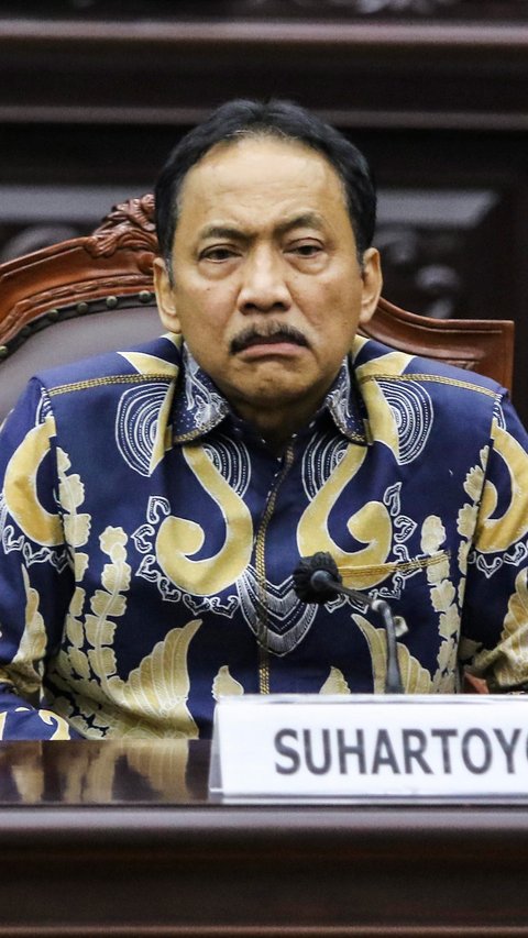 Hakim Suhartoyo Bersyukur Semua Lembaga Patuhi Putusan MK