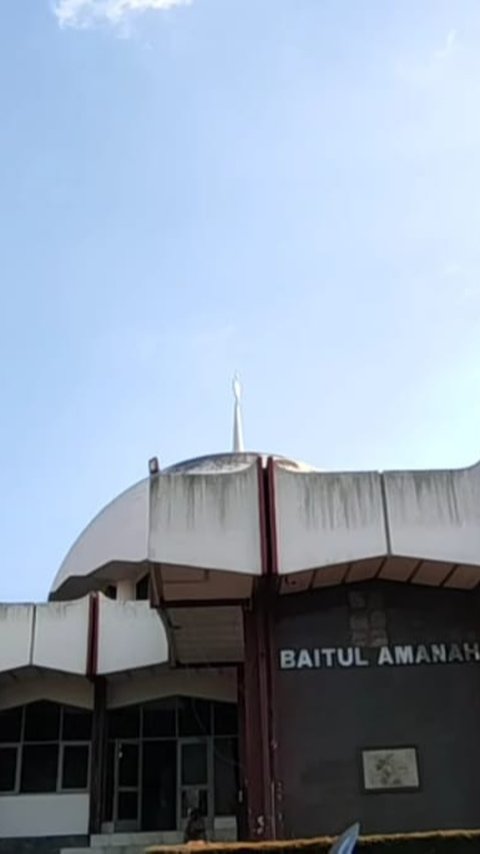 Potret Masjid Pedangdut Itje Trisnawati, Dulu Sangat Megah Kini Tampak Tidak Terurus