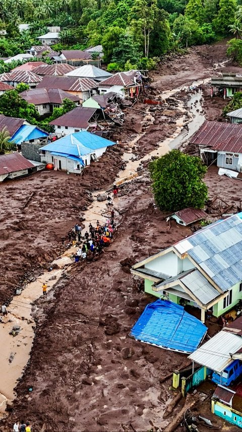 Update Banjir Bandang Ternate: Pengungsi Capai 187 Orang, 18 Meninggal Dunia