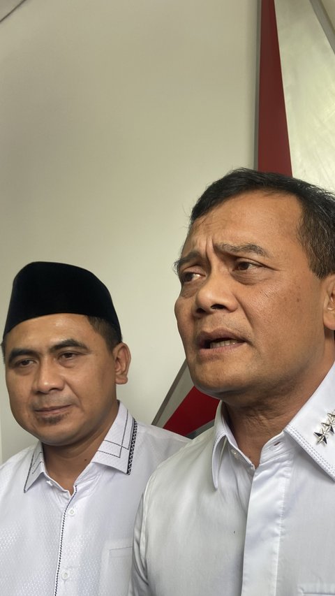 VIDEO: Jenderal Polisi Ahmad Luthfi Daftar Pilkada Jateng, Langsung Diantar Gibran