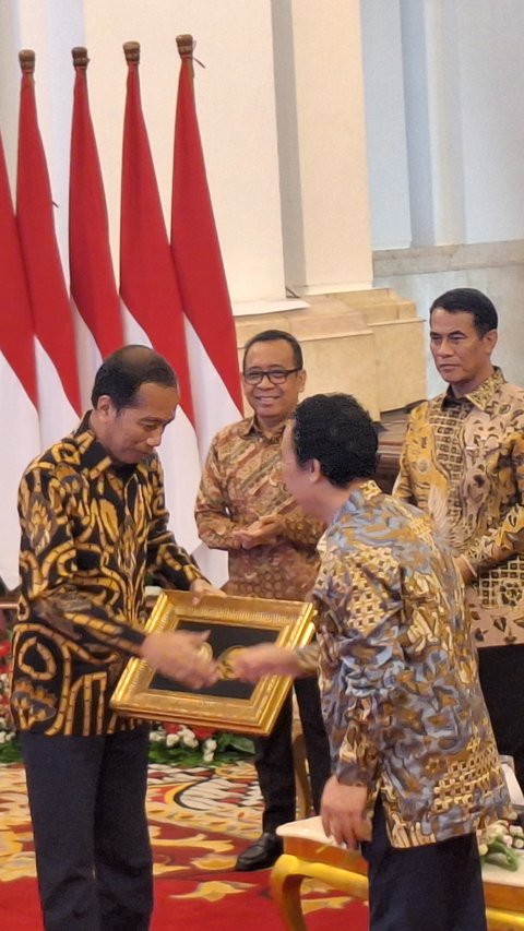 Jokowi Terima Penghargaan Agricola Medal dari FAO, Dipersembahkan untuk Petani Indonesia