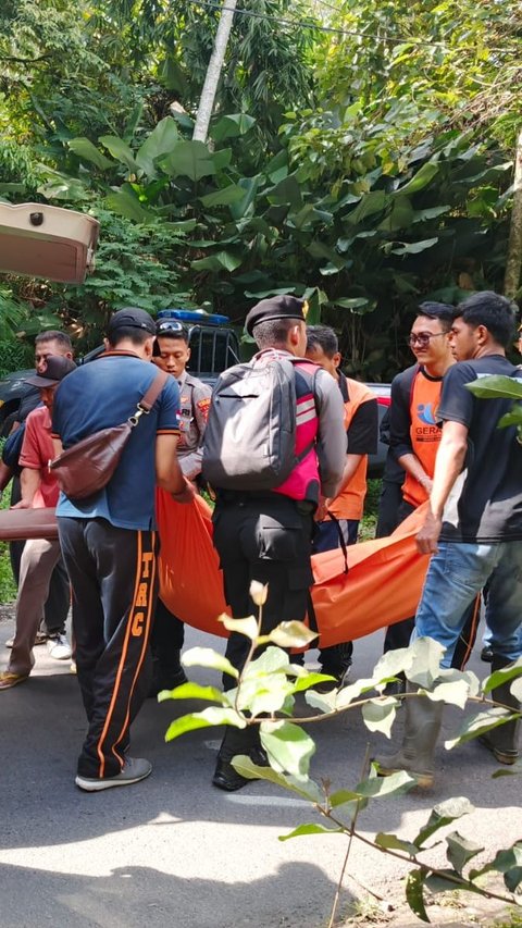 Pasangan asal Italia Jatuh dari Tebing saat Foto Selfi di Air Terjun Vila Gajah Mas, Satu Tewas