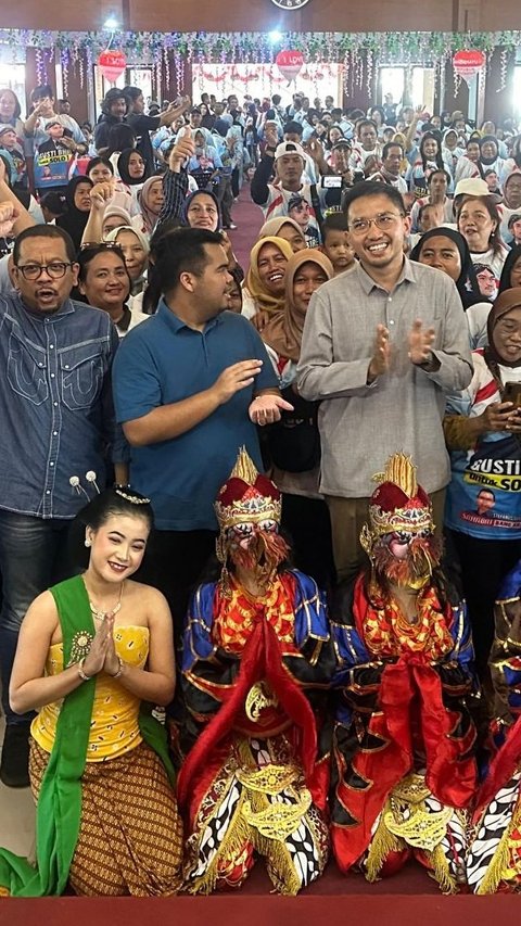 FOTO: Ratusan Warga Solo Deklarasi Mendukung Gusti Bhre Maju Walikota Solo Gantikan Gibran