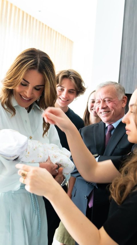 Warm Portrait of King Abdullah and Queen Rania of Jordan Welcoming the Birth of Their First Grandchild