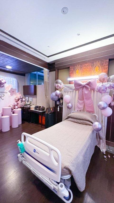 So Luxurious! 10 Photos of Syahrini's Delivery Room Decoration in Singapore, All Pink and Extravagant