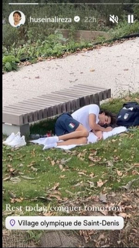 Viral Handsome Italian Athlete Sleeping on the Grass Like a Homeless Person in Paris