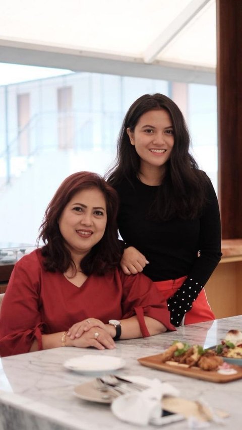 8 Portraits of Mother Marsha Aruan, Unfollowed Syifa Hadju to Allegedly Insinuate About Friendship