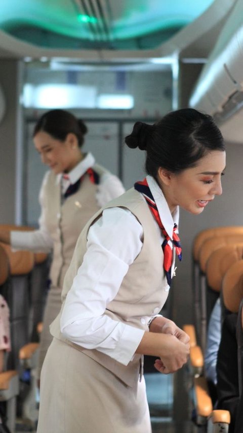 This Airline Goes Viral After Removing Heels Policy for Flight Attendants