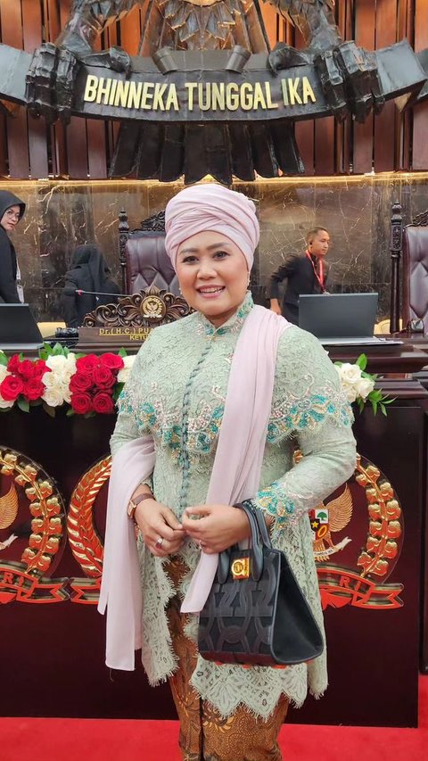 Sisi Lain Luluk Nur Hamidah Calon Gubernur Jatim 2024, Sering Lakukan Kegiatan Seru Bersama Suami, Mulai Pelesiran hingga Panco