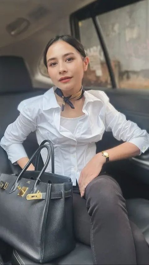 Potret Outfit Kantoran ala Prilly Latuconsina, Selalu Elegan dengan Tas Bernilai Fantastis