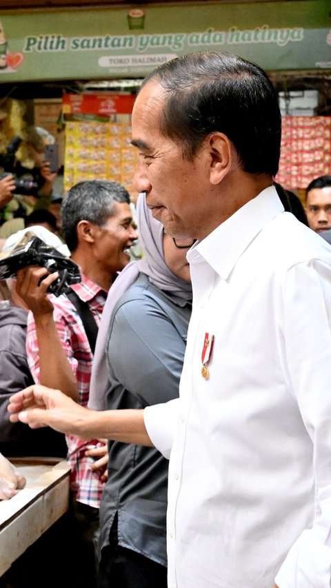 Komandan Paspampres Bantah Pukul Mahasiswa yang Swafoto dengan Jokowi di Samarinda