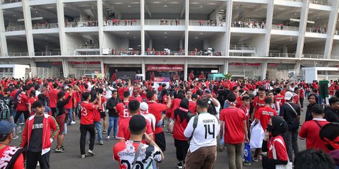 Bikin Malu, Sesama Suporter Indonesia Saling Baku Hantam Usai Pertandingan Indonesia Vs Australia