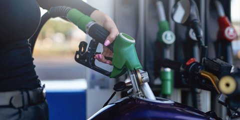 Berapa Jarak yang Bisa Ditempuh Mobil dengan Satu Liter Bensin? Ini Tips Menghematnya