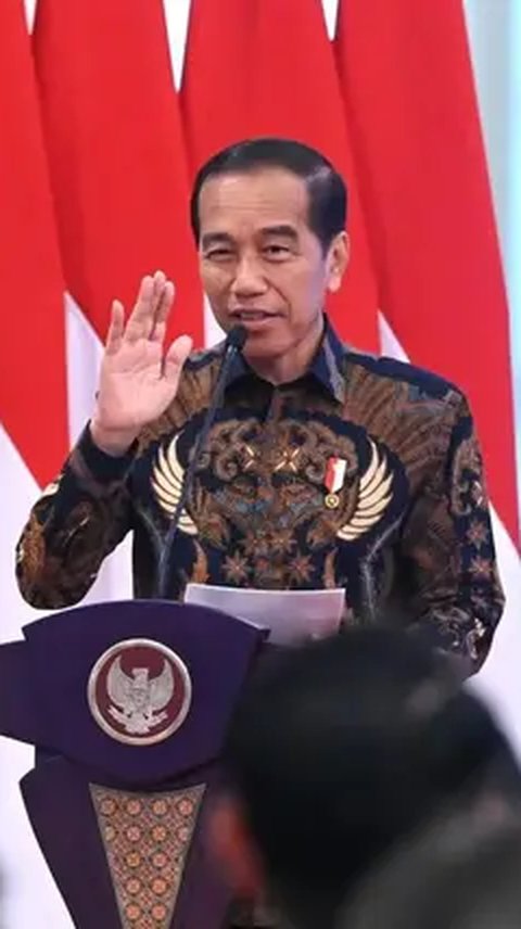 VIDEO: Jokowi Depan Panglima TNI-Kapolri Cerita Bisa Jadi Masalah Lupa Salami Pangdam & Kapolda di Daerah