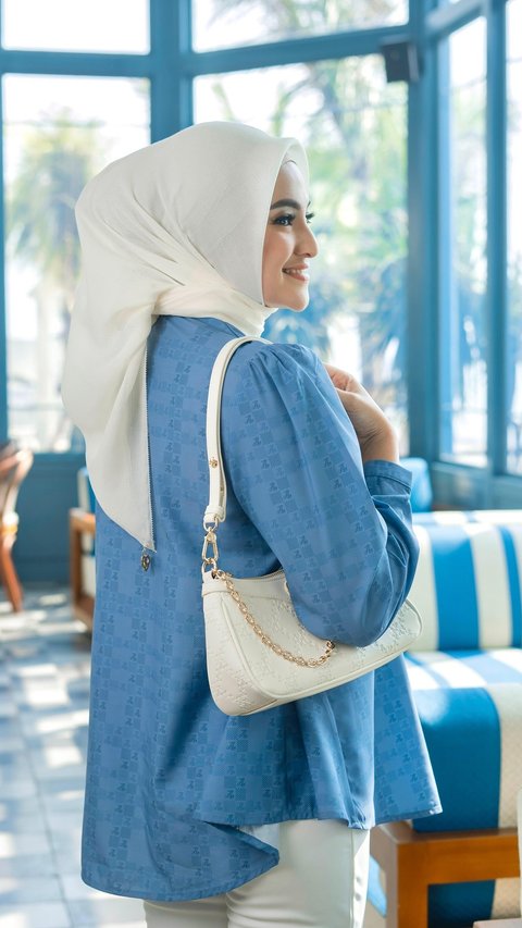 Potret Terbaru Marshanda Tampil Berhijab Beda Banget dan Bikin Pangling, Netizen 'Cantik Banget'