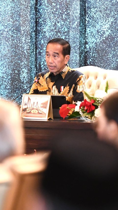 FOTO: Momen Jokowi Pimpin Sidang Kabinet Terakhir di IKN, Pamitan hingga Minta Maaf