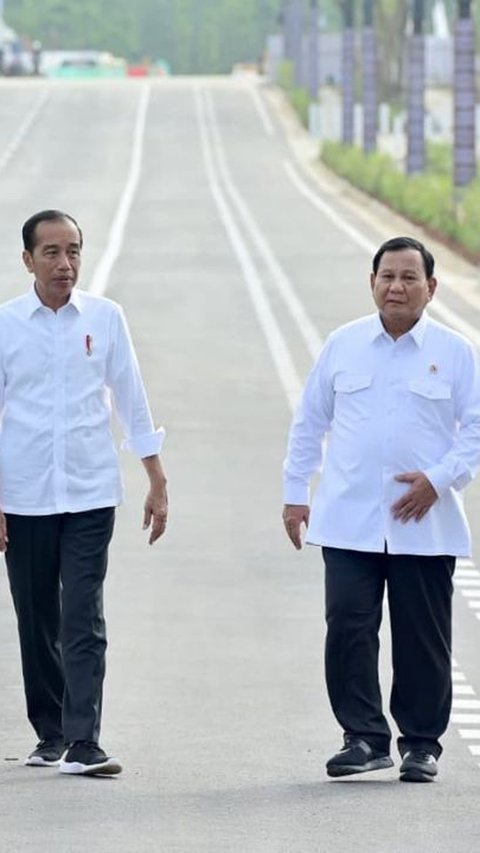 VIDEO: Akrab Jokowi dan Prabowo Satu Mobil di IKN, Turun Lalu Bicara Serius Empat Mata