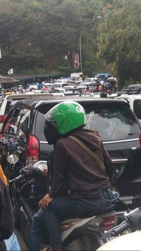 Libur Panjang, Jalur Puncak Bogor Diberlakukan Ganjil Genap dan One Way sampai Senin