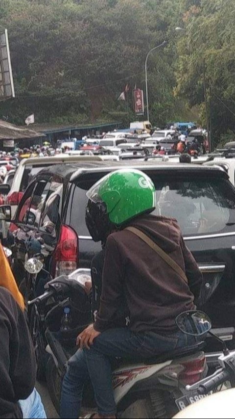 Puncak Macet Parah, Satu Wisawatan asal Jakarta Timur Meninggal Dunia