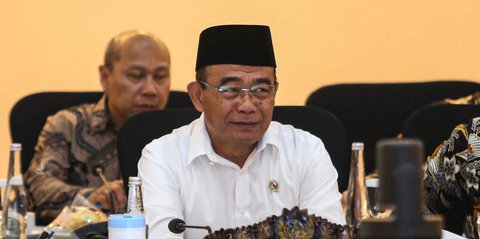 Menko PMK Klaim Kemiskinan Ekstrem Turun Drastis dalam 1 Dekade Pemerintahan Jokowi