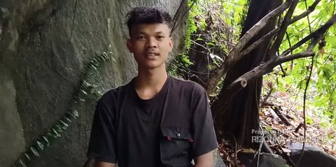 Sejak Kecil, Pemuda Ini Tinggal di Gua Tengah Hutan 'Nyaman Jauh dari Masalah'