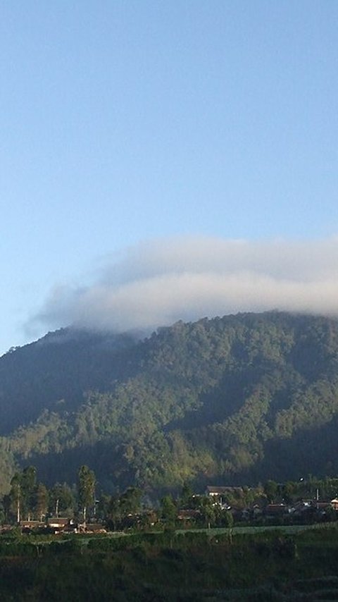 Riwayat Gunung Burangrang, Tercipta dari Letusan Gunung Purba Bandung hingga Mitos Segitiga Misterius