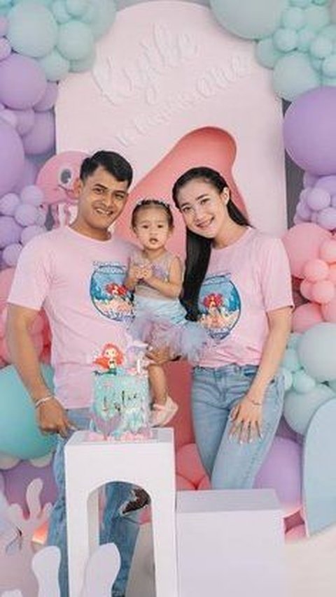 Ultah ke-1, ini Deretan Foto Terbaru Baby Kyle Anak Yeni Inka yang Makin Lucu dan Menggemaskan