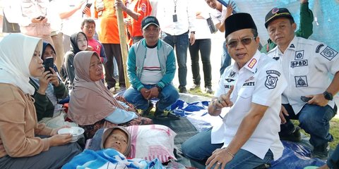 Gerak Cepat, Bupati Dadang Supriatna Turun Langsung Temui Korban Gempa Kertasari