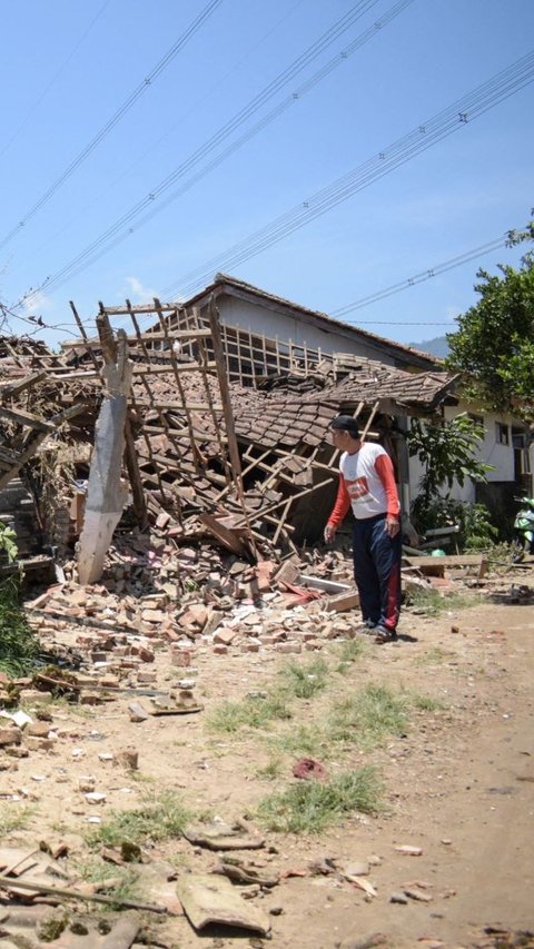 FOTO: Kondisi Kertasari Setelah Gempa Bumi Mengguncang Bandung, Ratusan Rumah Hancur hingga Puluhan Luka-Luka