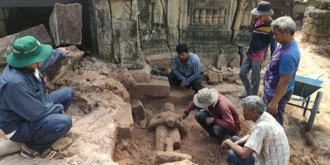 'Sosok' Penjaga Kuil Berusia 700 Tahun Ditemukan di Angkor Wat, Terkubur di Bawah Puing Reruntuhan