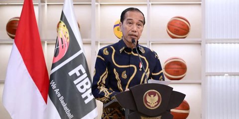 NPWP Miliknya dan Gibran-Kaesang Bocor, Jokowi: Di Negara Lain juga Terjadi