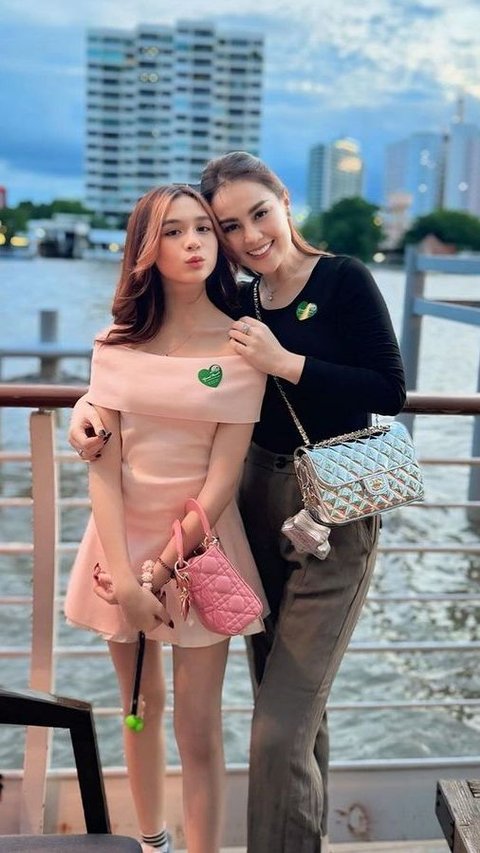 8 Potret Chantal, Putri Jennifer Dunn yang Makin Cantik di Hari Ulang Tahunnya dengan Gaya Rambut ala Gadis Korea