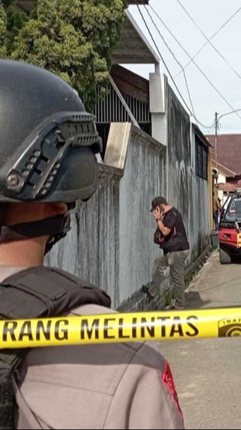 Rumah Cagub Aceh Bustami Hamzah Dilempari Bom