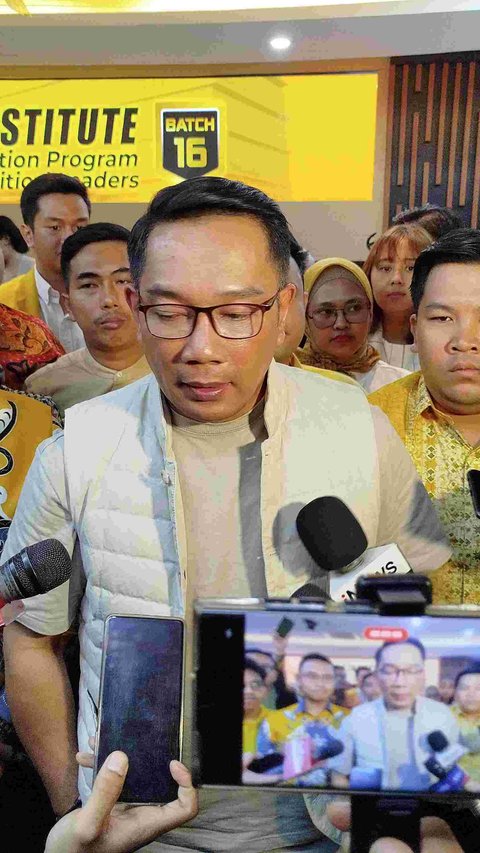 Reaksi The Jakmania Ingin Didekati Ridwan Kamil