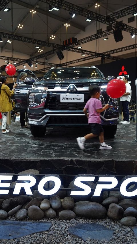 Berapa jumlah pajak tahunan untuk Mitsubishi Pajero Sport?