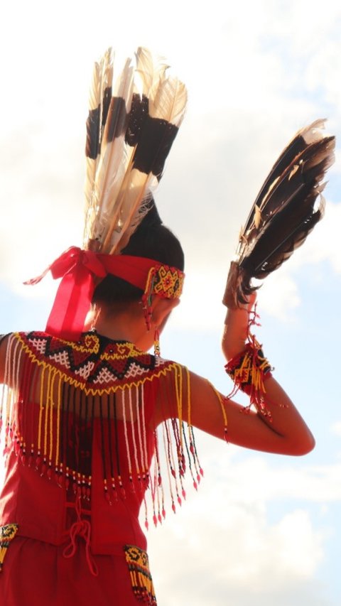 Kisah Mangkuk Merah, Dari Tradisi Adat Dayak hingga Peristiwa Perang Rakyat