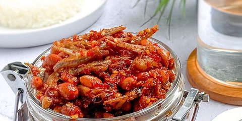 8 Resep Sambal Teri Berbagai Kreasi, Cocok Jadi Teman Makan Bersama Nasi Hangat