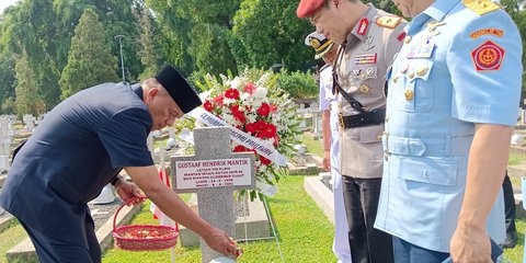 Jelang HUT Provinsi Sulut Gubernur Olly Ziarah ke Taman Makam Pahlawan Kalibata