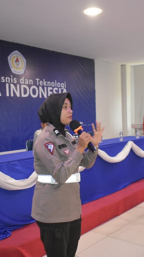 Datangi Kampus di Pekanbaru, Polisi Ajak Mahasiswa Tidak Sebarkan Hoaks Terkait Pilkada