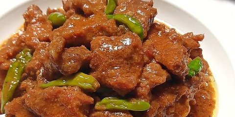 Resep Semur Ayam Simpel tapi Bumbunya Medok dan Rasanya Enak