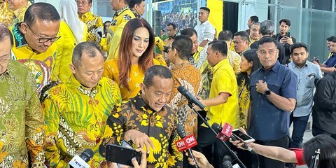 Bahlil soal Jatah Kursi Menteri Kabinet Prabowo untuk Golkar: Tinggal Tunggu Mainnya